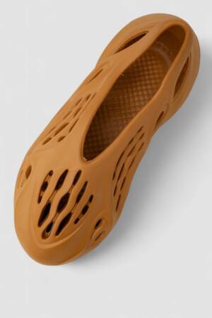 Крокси чоловічі із закритим задником, колір темно-бежевий, 248RCX303