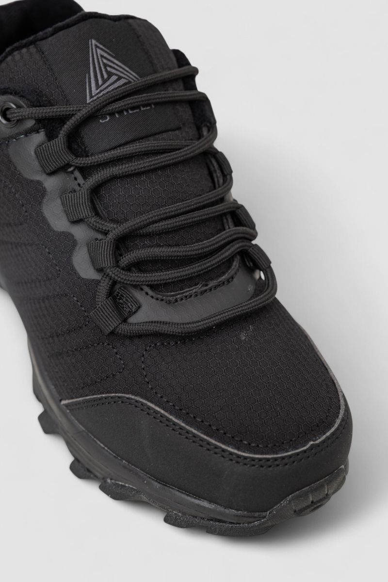 Кросівки жіночі зимові на хутрі, колір чорний, 248RH690